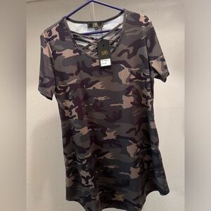 Camo Lucky&Blessed dressed size Med